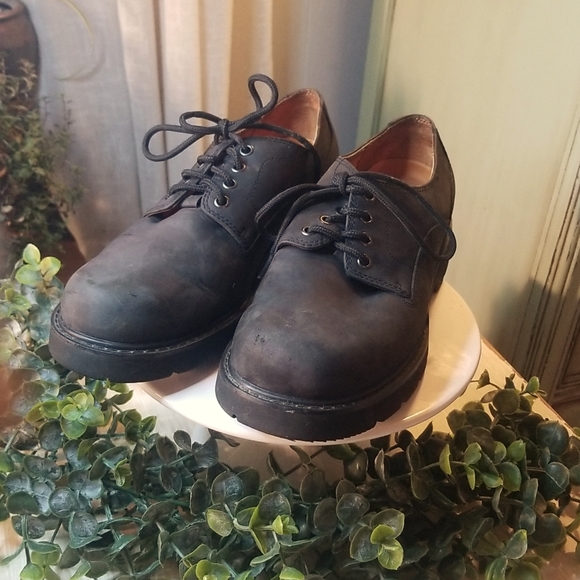 Black Leather Timberland Shoes - Picture 2 of 9